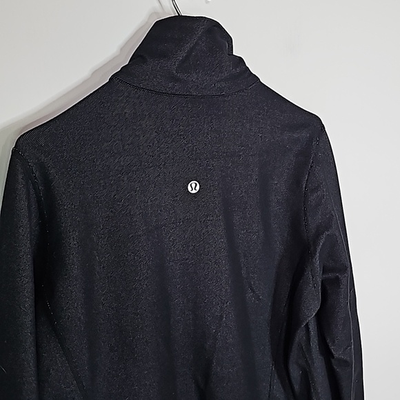 Lululemon black size 8 da bomb zip up jacket - Picture 5 of 7